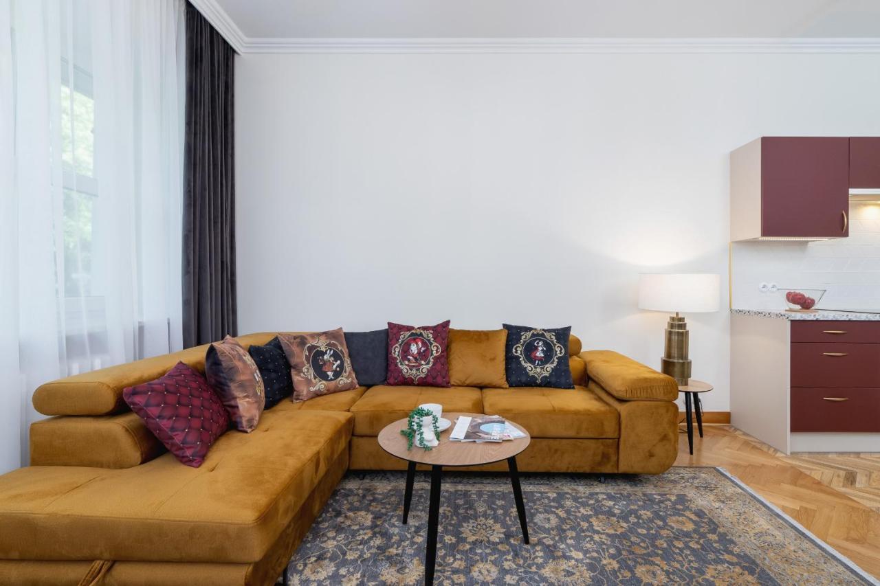 Luxurious & Unique Apartment Mickiewicza Cracow By Renters Prestige Cracovie Extérieur photo